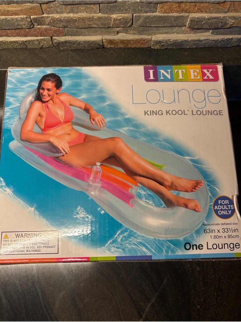 Pool Lounge - new